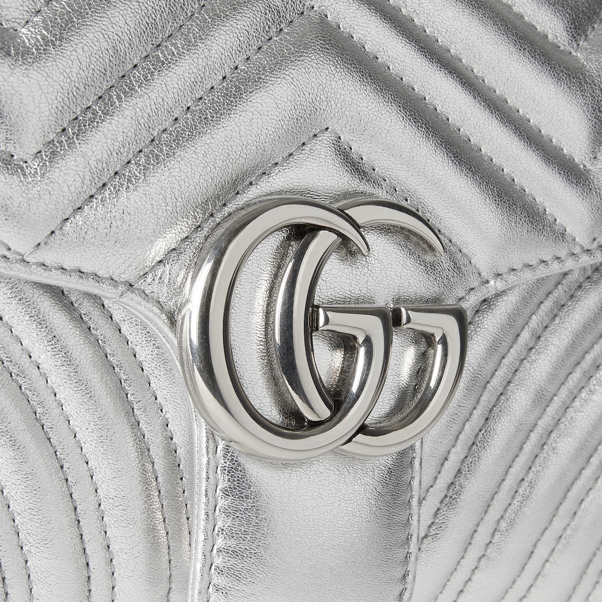 GG Marmont small shoulder bag in metallic silver leather GUCCI Canada