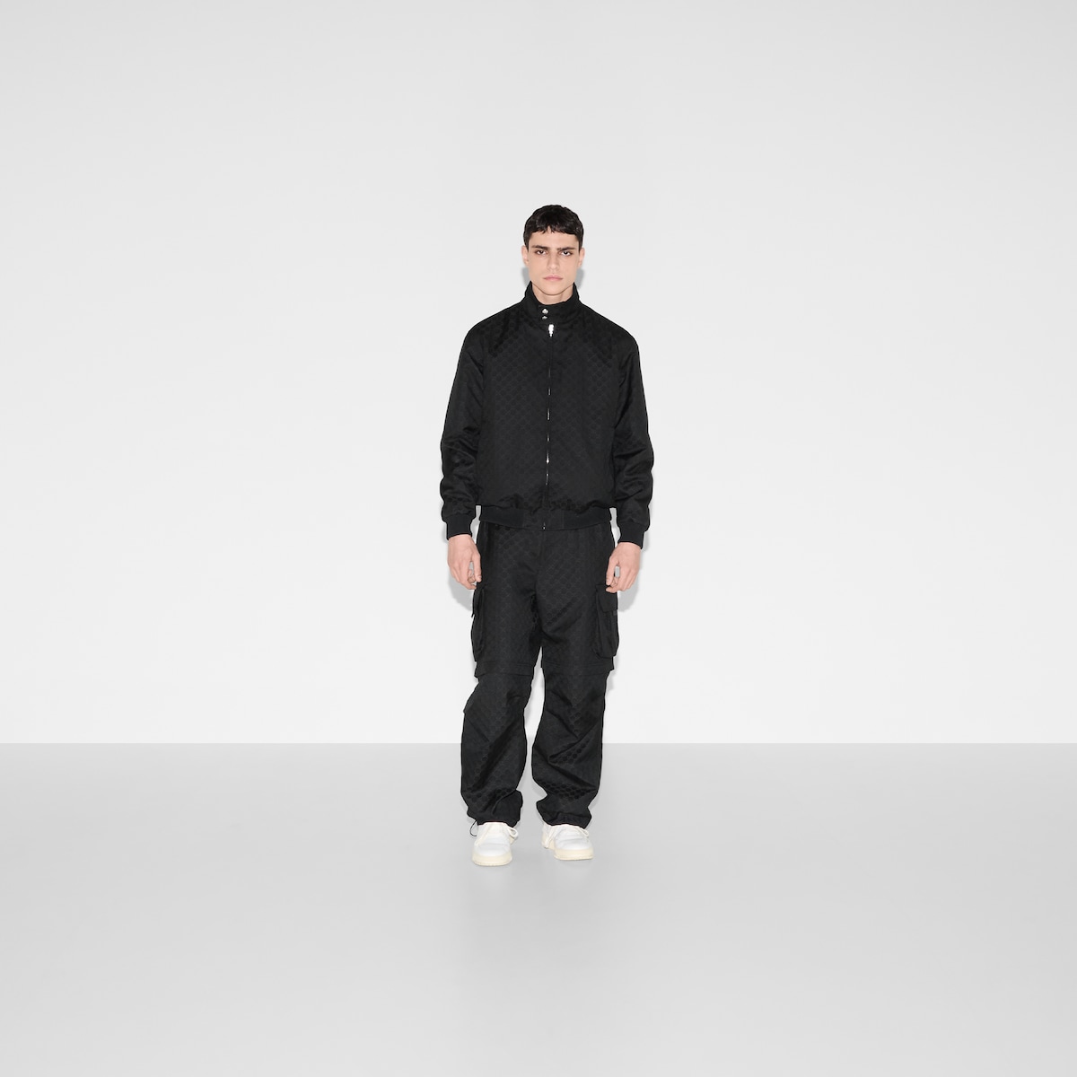 814000_ZAR4V_1000_002_100_0000