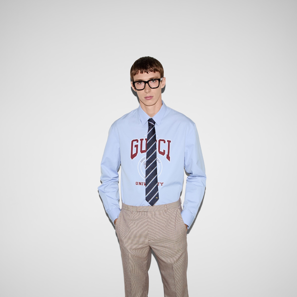 Embroidered silk jacquard tie