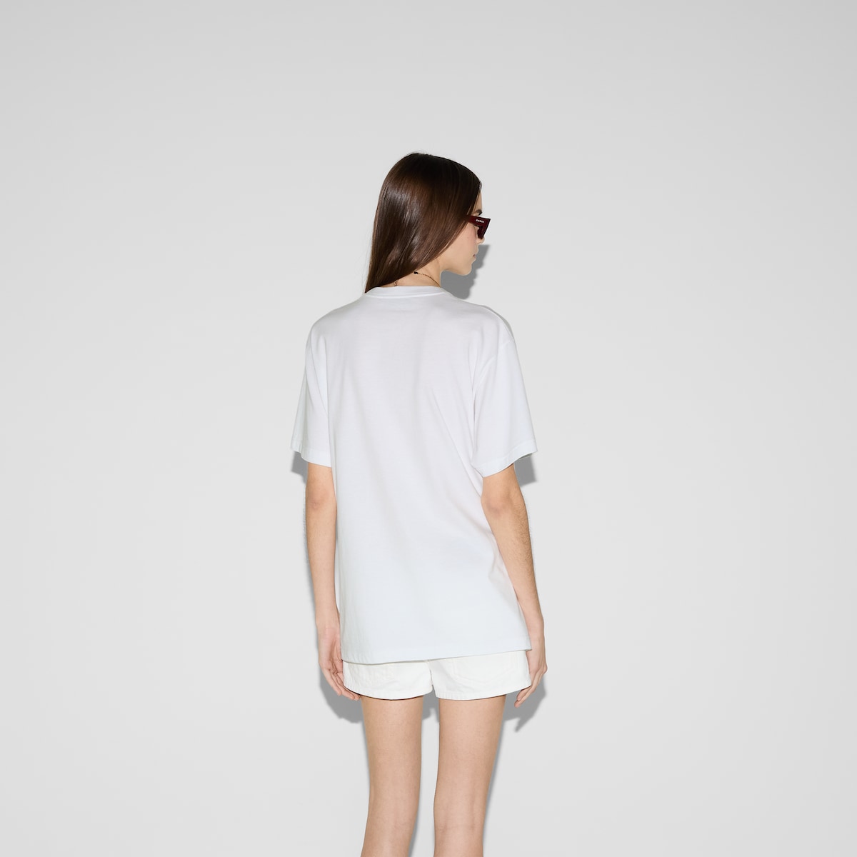 Tシャツ・カットソー GUCCI FW25 CAMICIA MORSETTO (831912 Z8B2P 9000) Printed cotton jersey T-shirt in white | GUCCI® US