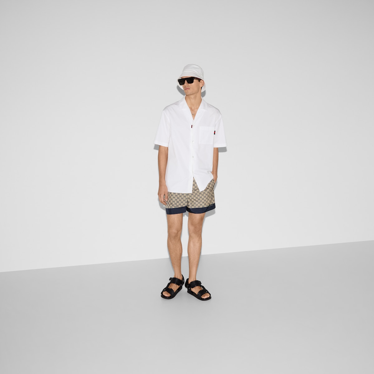 ショートパンツ Gucci White Poplin Shorts White Straight-Leg Logo-Jacquard Linen-Blend Shorts | GUCCI