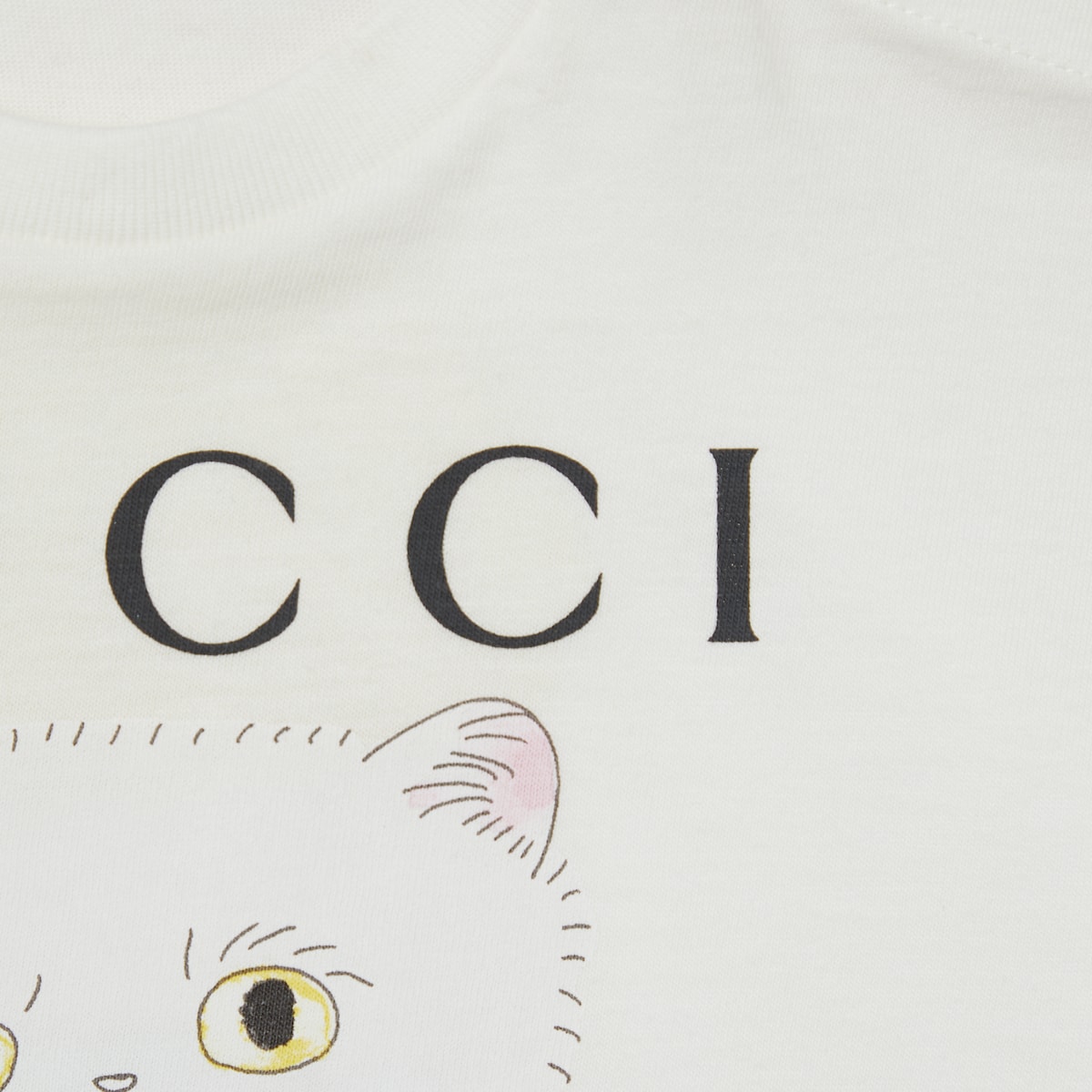 GUCCI ベビー Tシャツ 18／24動物プリント新品 GUCCI ベビー Tシャツ 18／24動物プリント新品