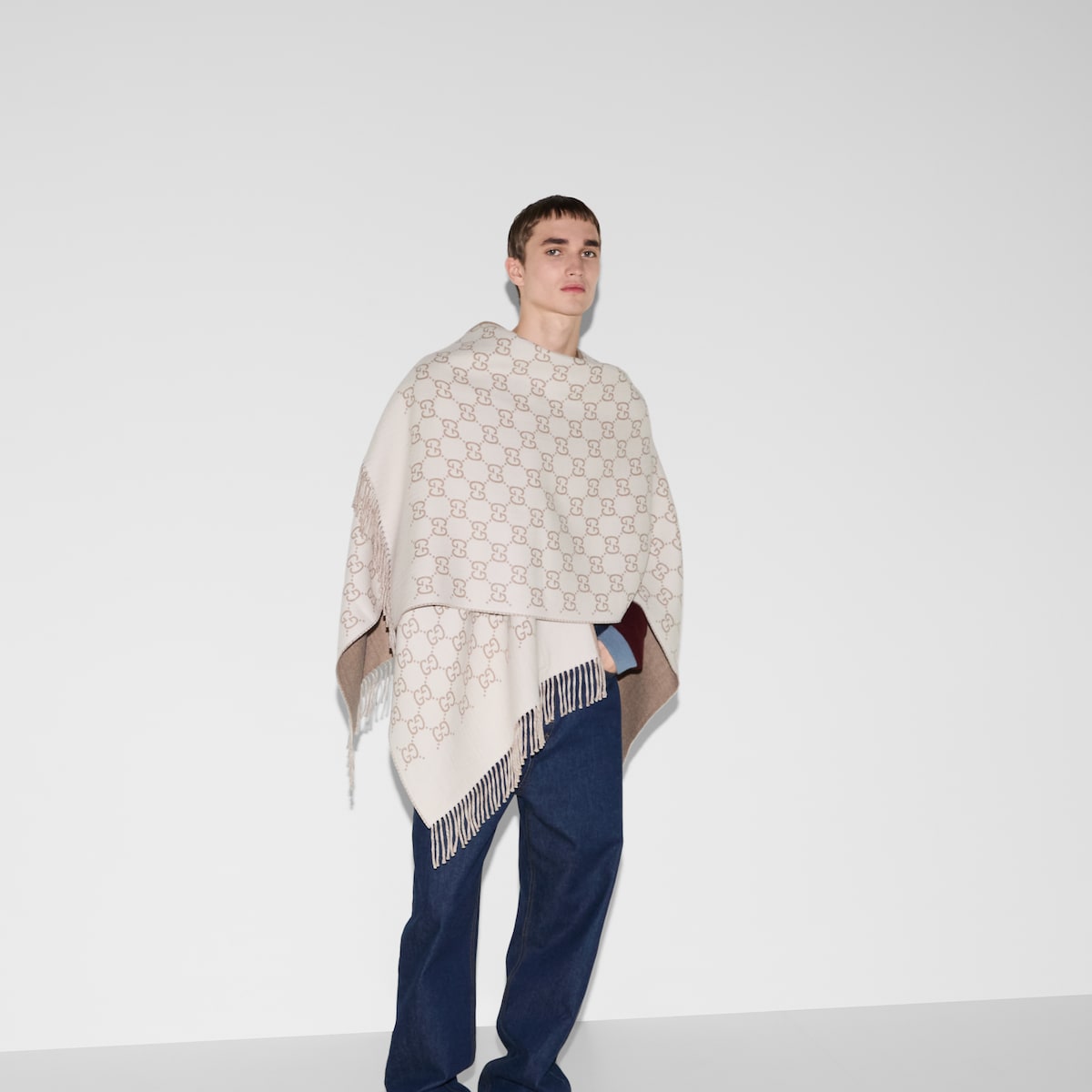 ★新作★GUCCI グッチ GG JACQUARD WOOL CAPE 8178313G200 GG wool jacquard cape in brown and beige | GUCCI® US
