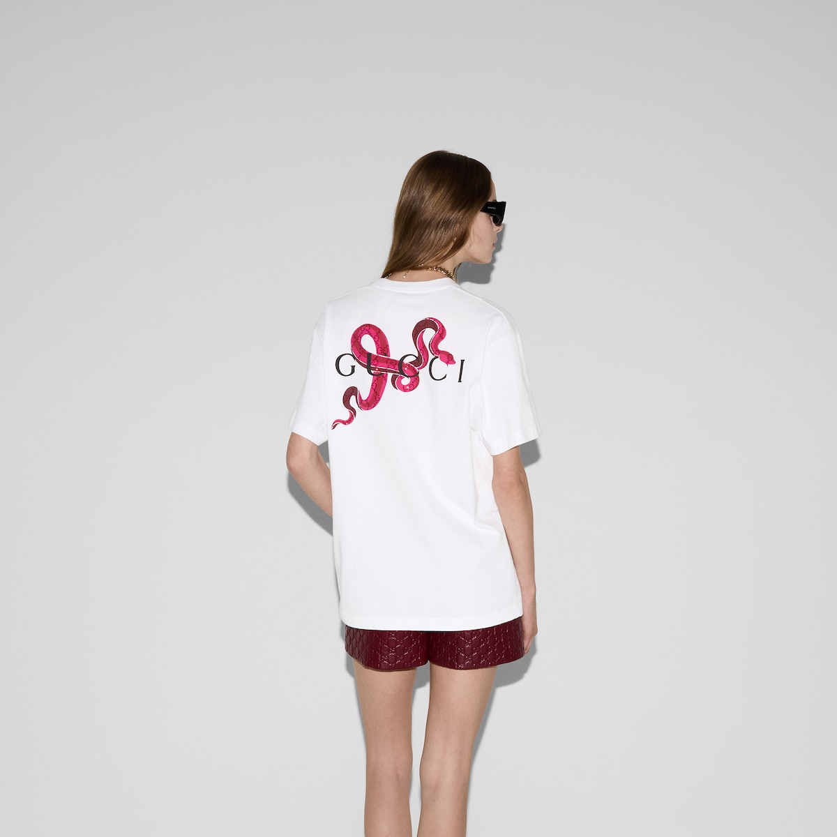 グッチ　トップス Printed cotton jersey T-shirt in white | GUCCI® US
