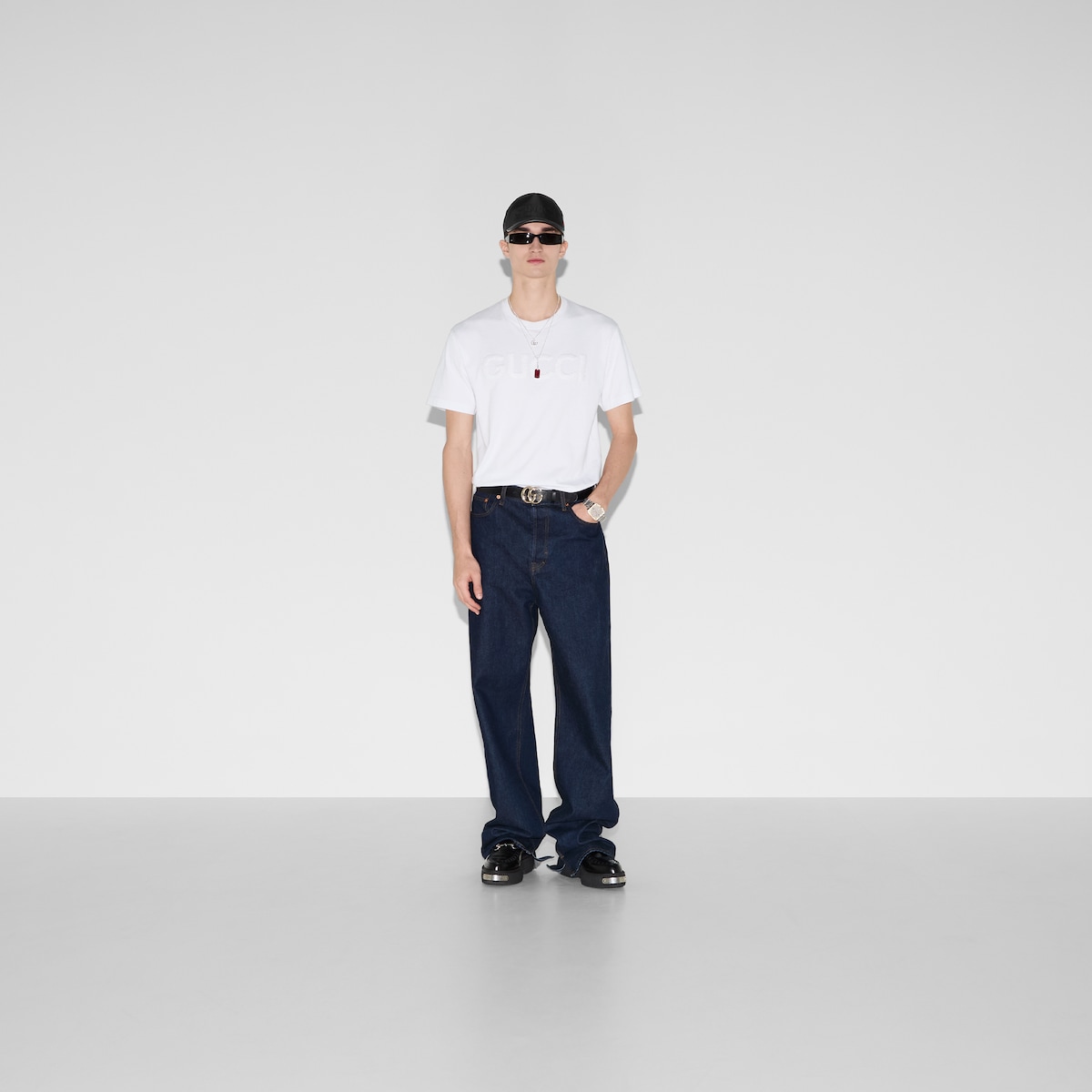 Tシャツ・カットソー GUCCI Men T-shirt White 814958XJG3D 9692 Cotton jersey T-shirt with Web in white | GUCCI® US