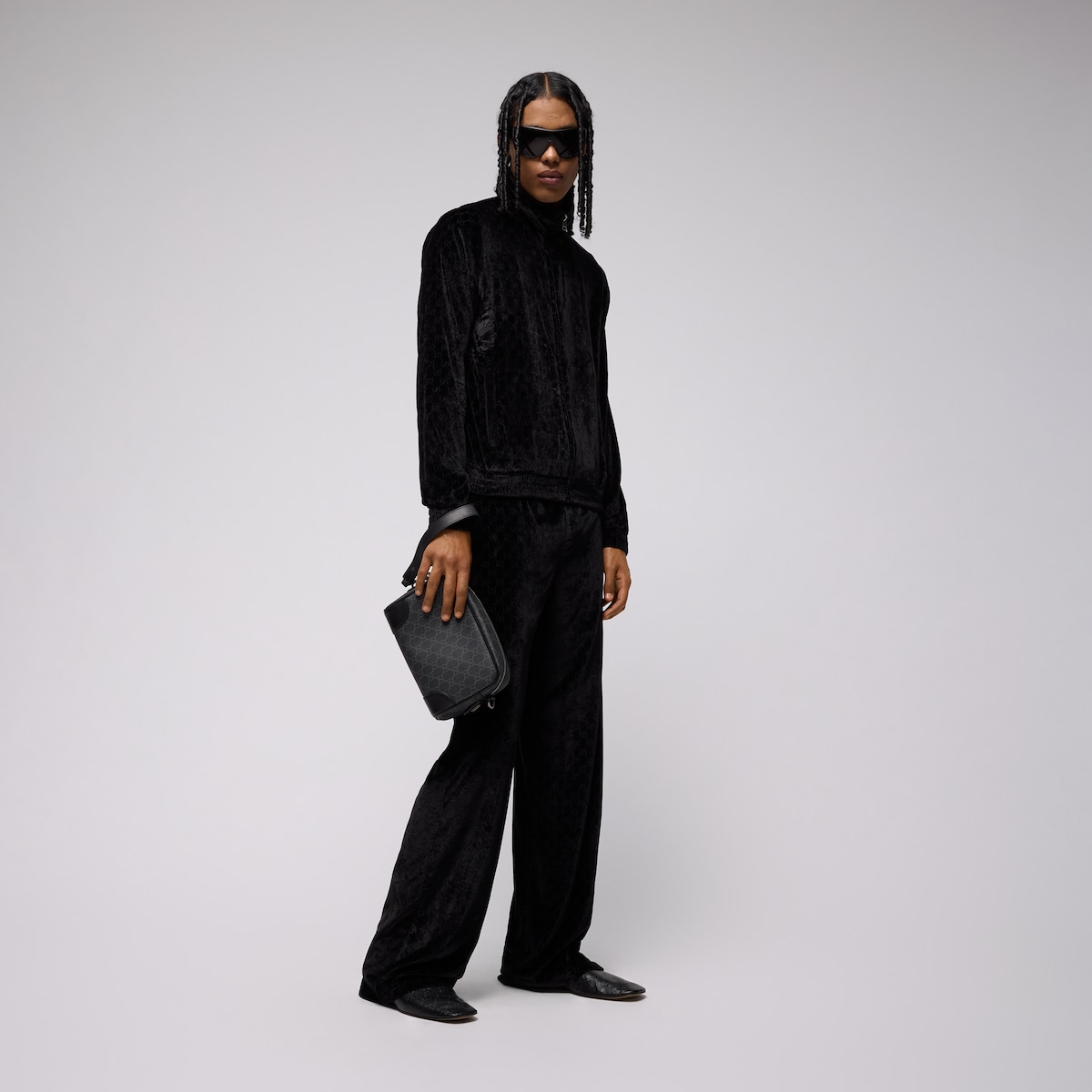 GG Emblem small crossbody bag in black GG leather - thumbnail 7