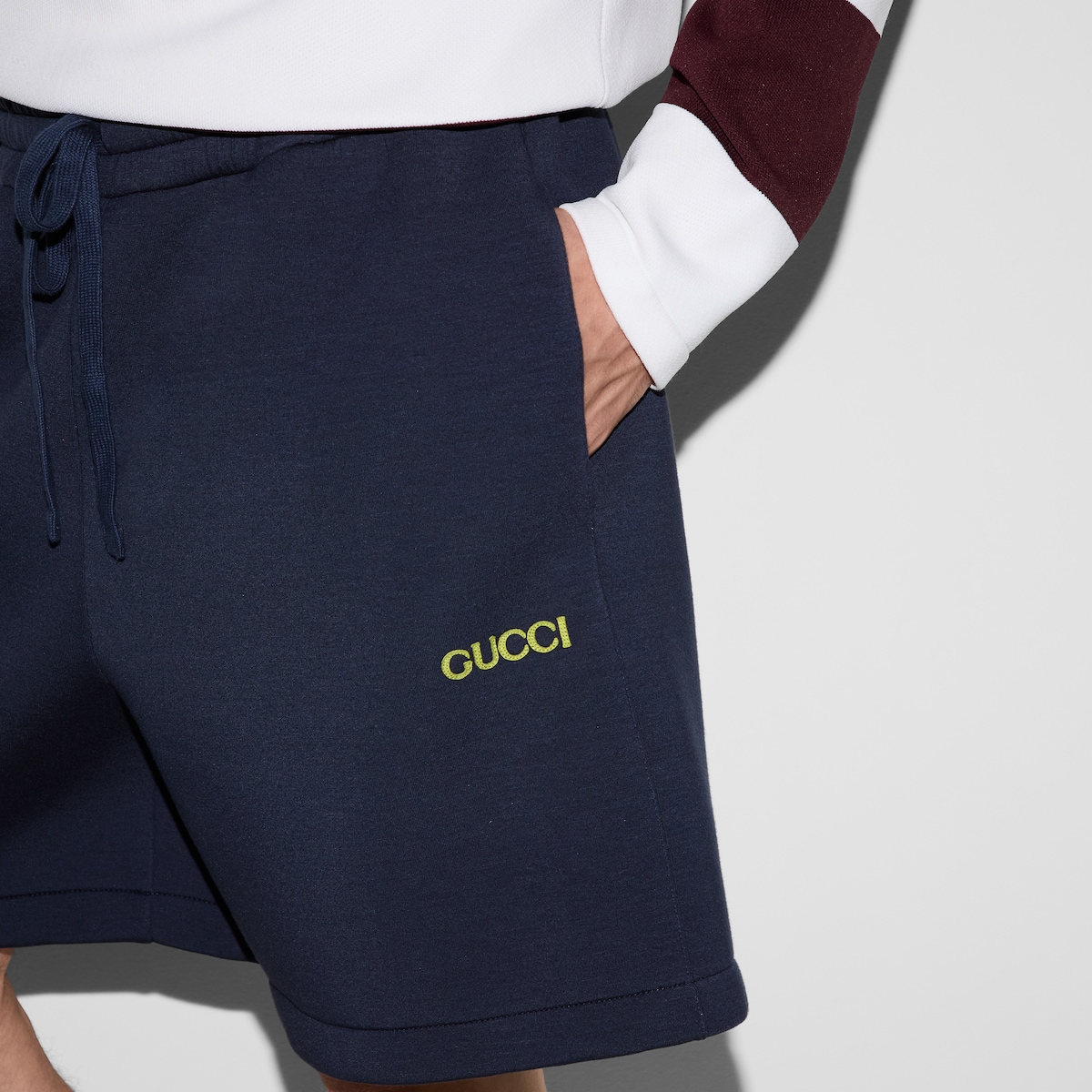 大人気アイテム Jersey shorts with patch in blue | GUCCI® US ビリヤード