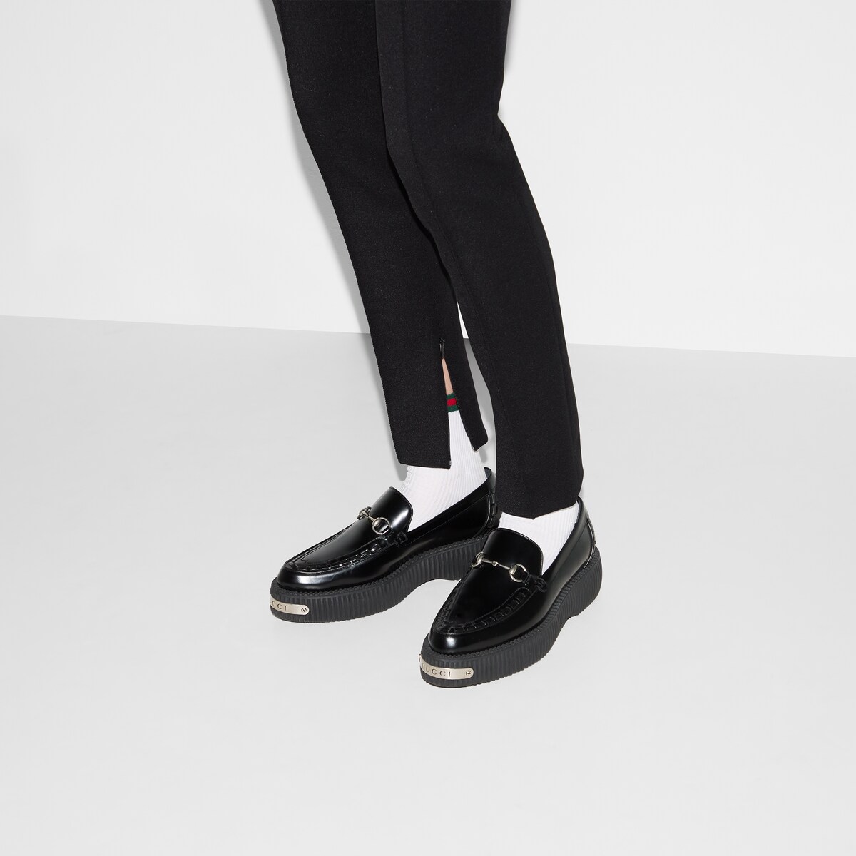 Pantalone in jersey di cotone con ricamo in nero | GUCCI® CH