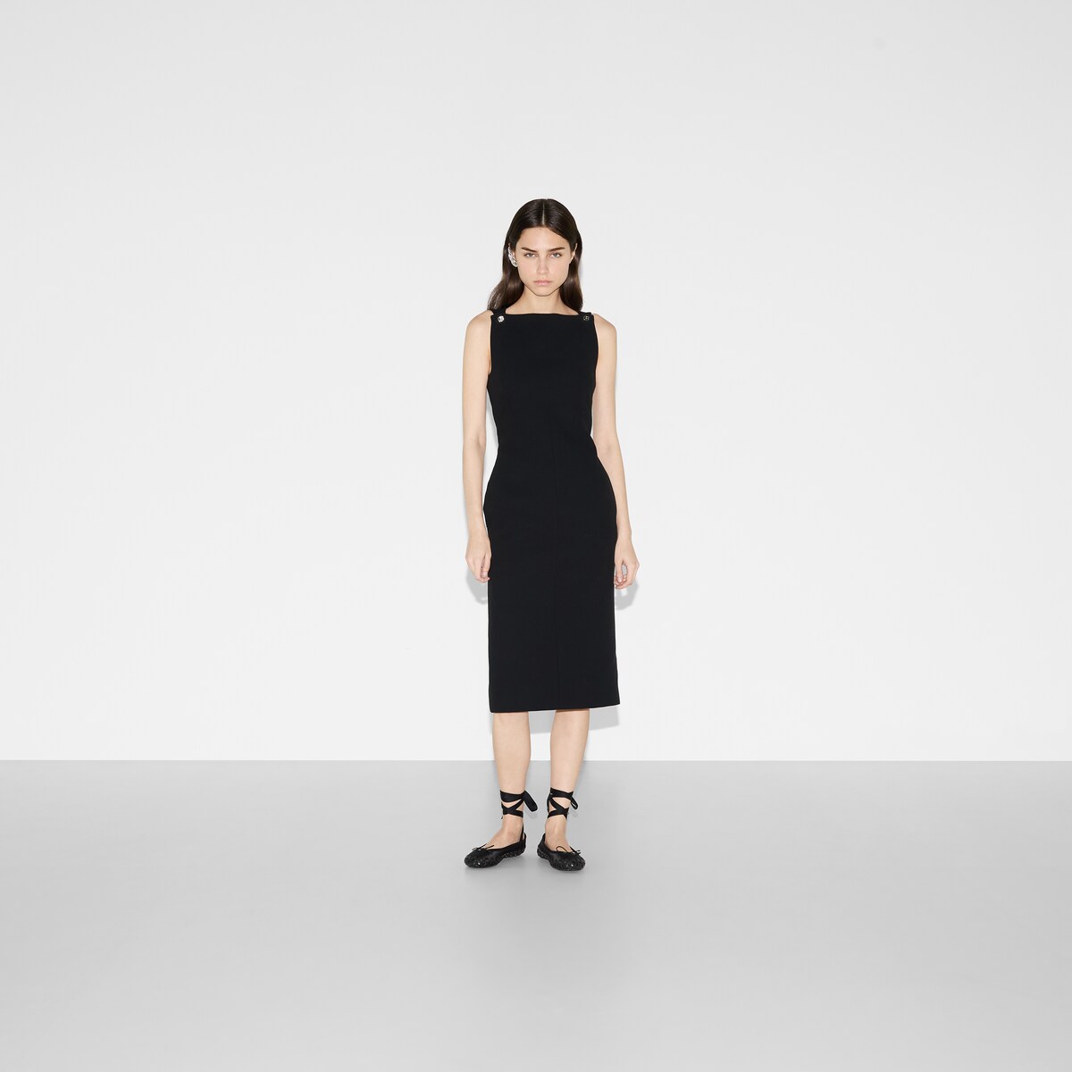 【送料&関税込】Gucci Black Crepe Long Dress Cotton crêpe dress in black | GUCCI® US