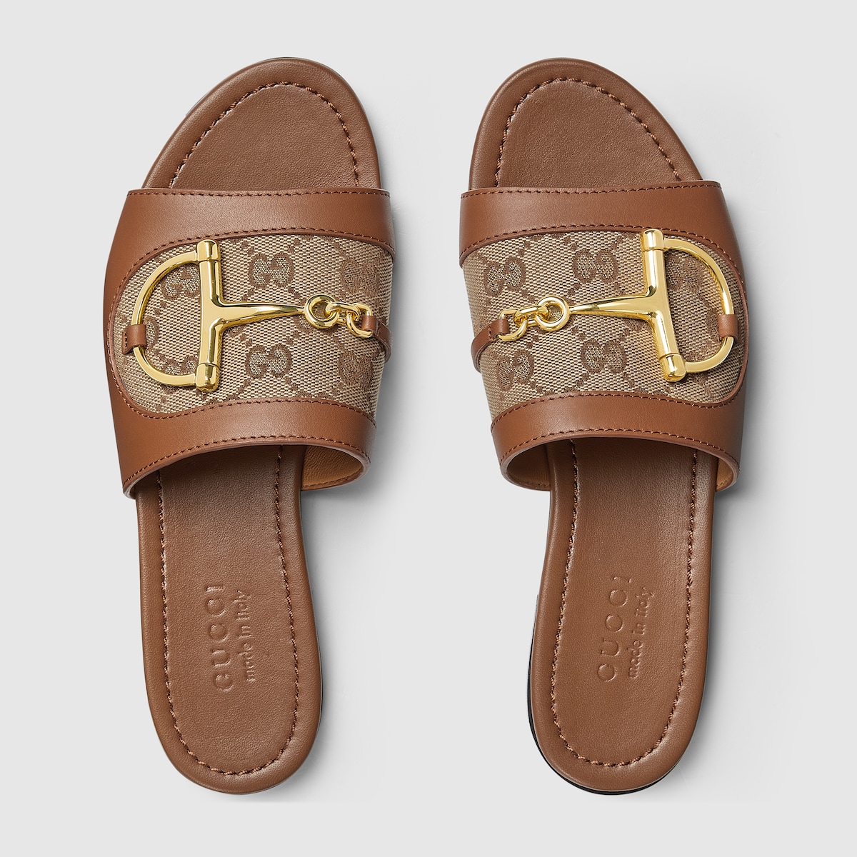Gucci 白　サンダル ホワイト（白）系 GUCCI(グッチ) サンダル・ミュール(レディース