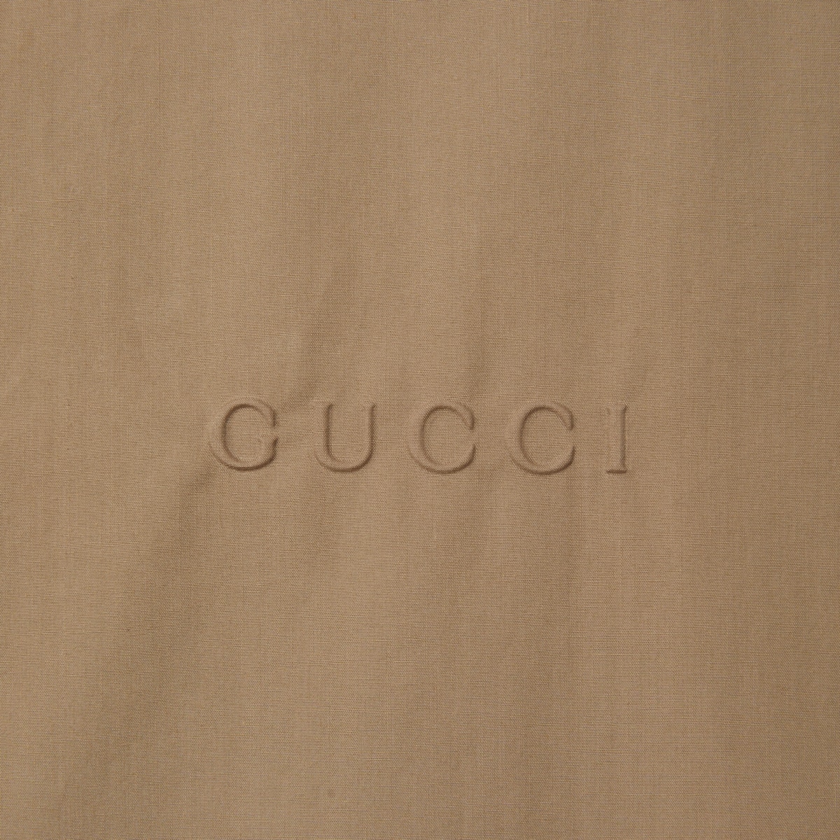Tシャツ・カットソー GUCCI SS25 Embossed logo shirt (823830Z7AMD 2319) Printed cotton jersey T-shirt in grey | GUCCI® US
