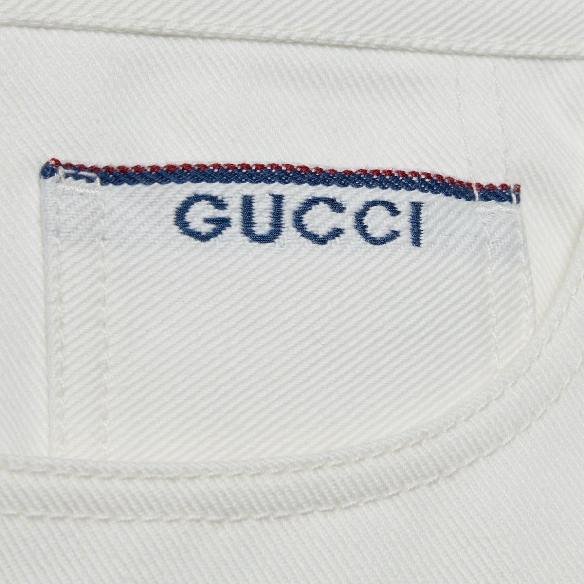 日本未入荷【GUCCI】ストレートフィット デニムパンツ、ホワイト Straight fit denim pants in white | GUCCI® US