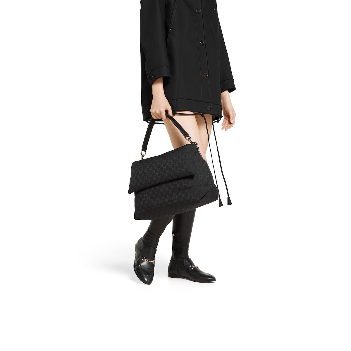 【GUCCI】GG CANVAS LARGE SLINGBAG GG canvas large slingbag in beige and dark brown GG canvas
