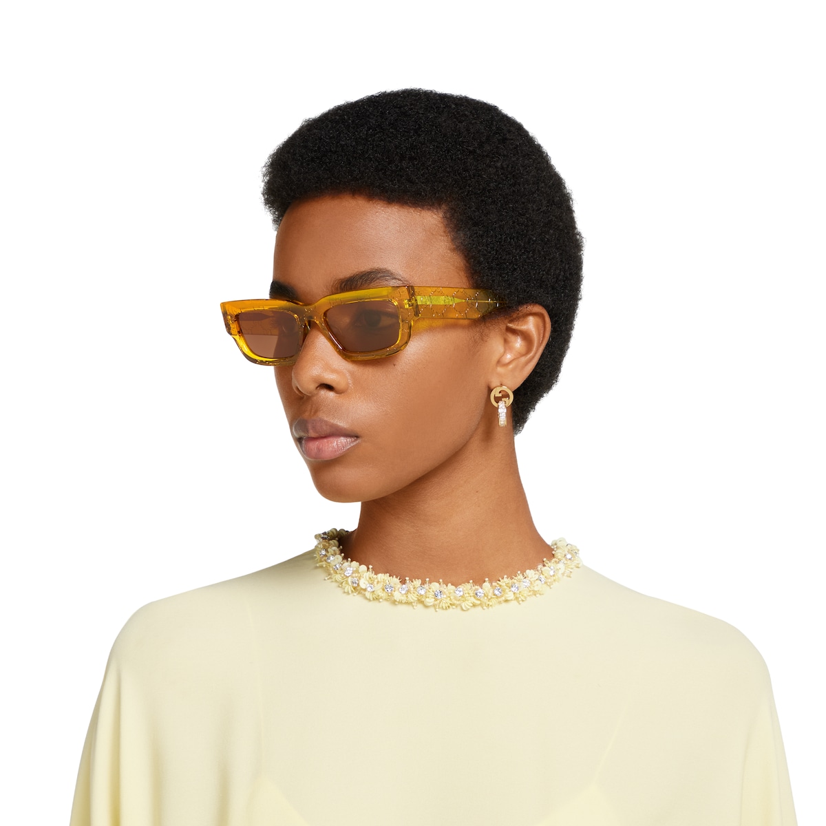 GUCCI EYEWEAR レクタンギュラーフレーム ゴールドトーン Rectangular-frame sunglasses in gold-toned metal | GUCCI® US