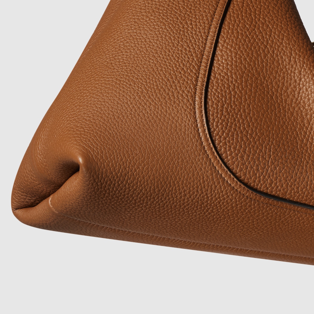 GUCCI ブラウンレザーショルダーバッグ GUCCI ブラウンレザー ショルダーバッグ - メルカリ