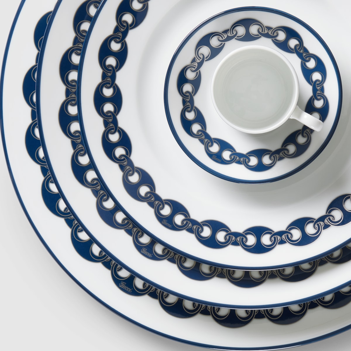 Gucci Marina placeholder plate, set of two in off white and navy