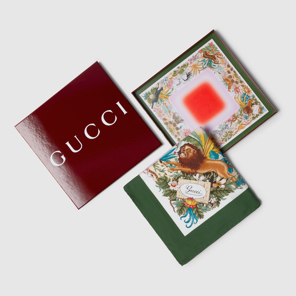ボレロ・ショール GUCCI Thin scarf in multicolour printed silk Gucci Thin Scarf In Multicolor Printed Silk – LOZURI®