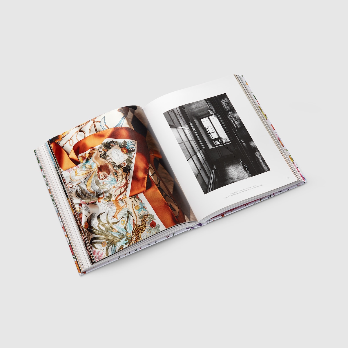 Gucci: The Art of Silk』単行本 | GUCCI公式