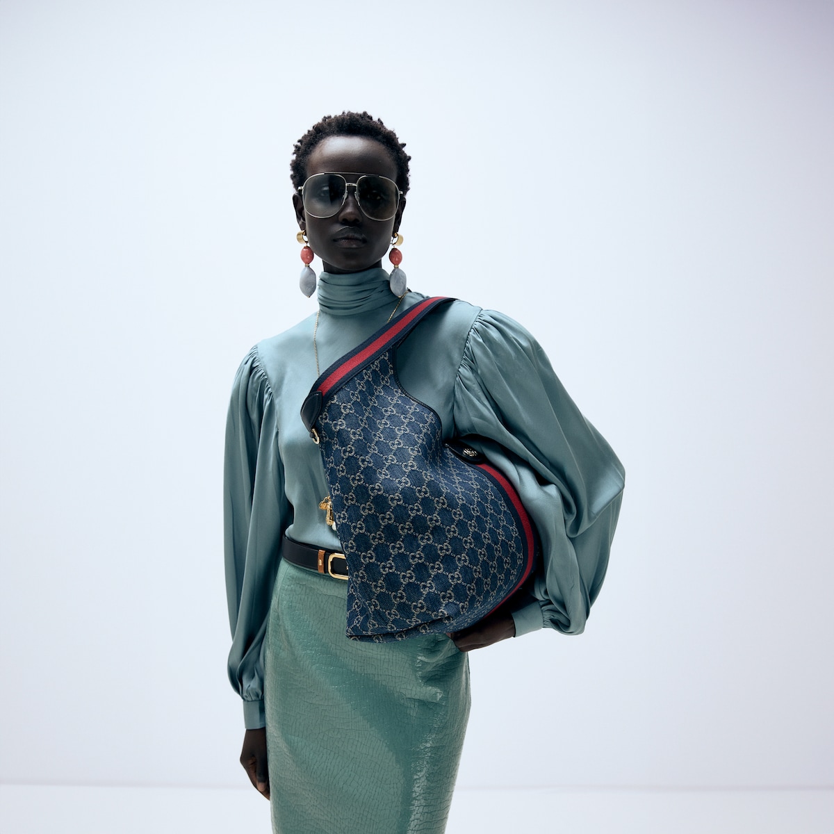 GUCCI｜TOTEBAGS (739079 DJ24T 1092) Gucci tote bag / pouch review #guccireview #guccitote