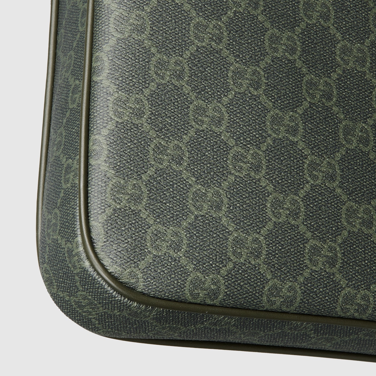 GUCCI GGパターン ポーチ グレー GUCCI GGパターン ポーチ グレー