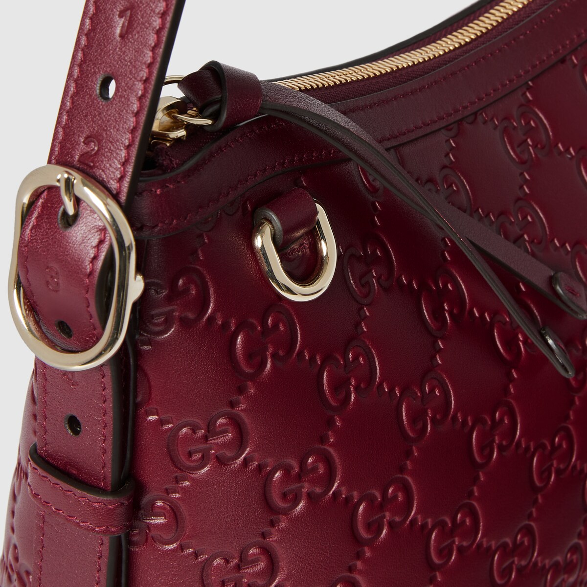 GG SHOULDER BAG 20 IN BURGUNDY RED EMBOSSED CALFSKIN