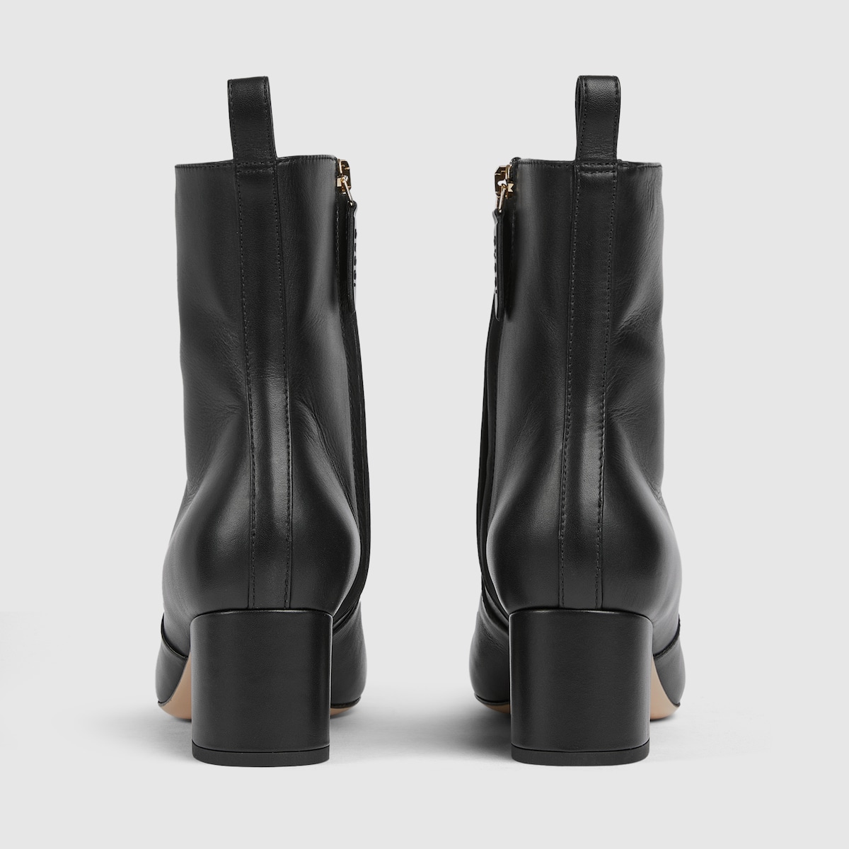 GUCCI ホースビット ウィメンズアンクルブーツ ホースビット付き ウィメンズ アンクルブーツ ・ブラック レザー