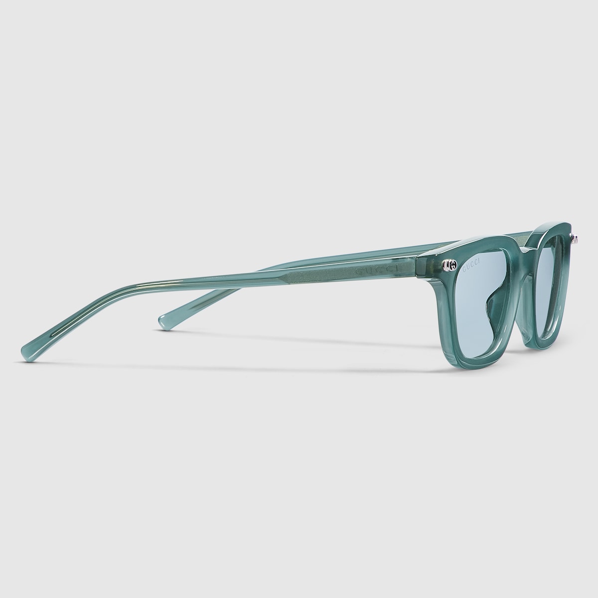 Oval frame sunglasses in opal blue | GUCCI® US
