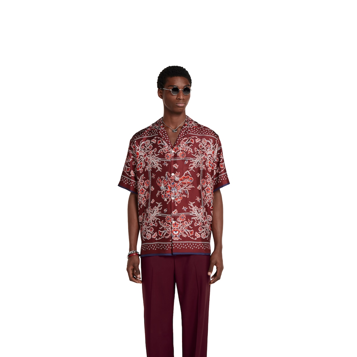 GUCCI グッチ　よっしー GUCCI - グッチ シェリーライン トーテム バタフライ 蝶々 斜め