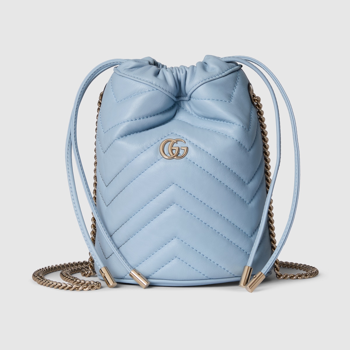 GG Marmont ミニ デニムバケットバッグ GG Marmont small bucket bag in taupe and white GG denim