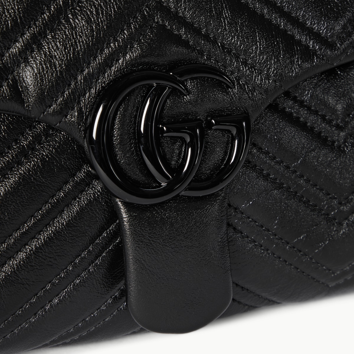 GGマーモント〕ミディアム ショルダーバッグ ・ブラック レザー