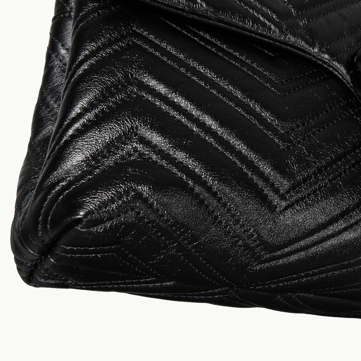 MEDIUM B SHOULDER BAG 42 IN BLACK GG SUEDE