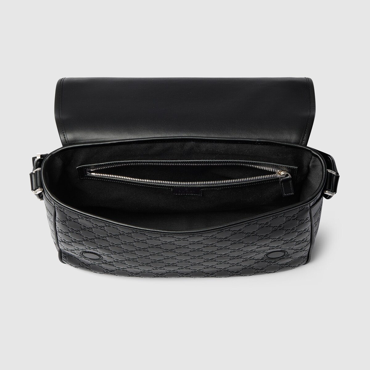 GG Emblem medium crossbody bag in black GG leather - thumbnail 3