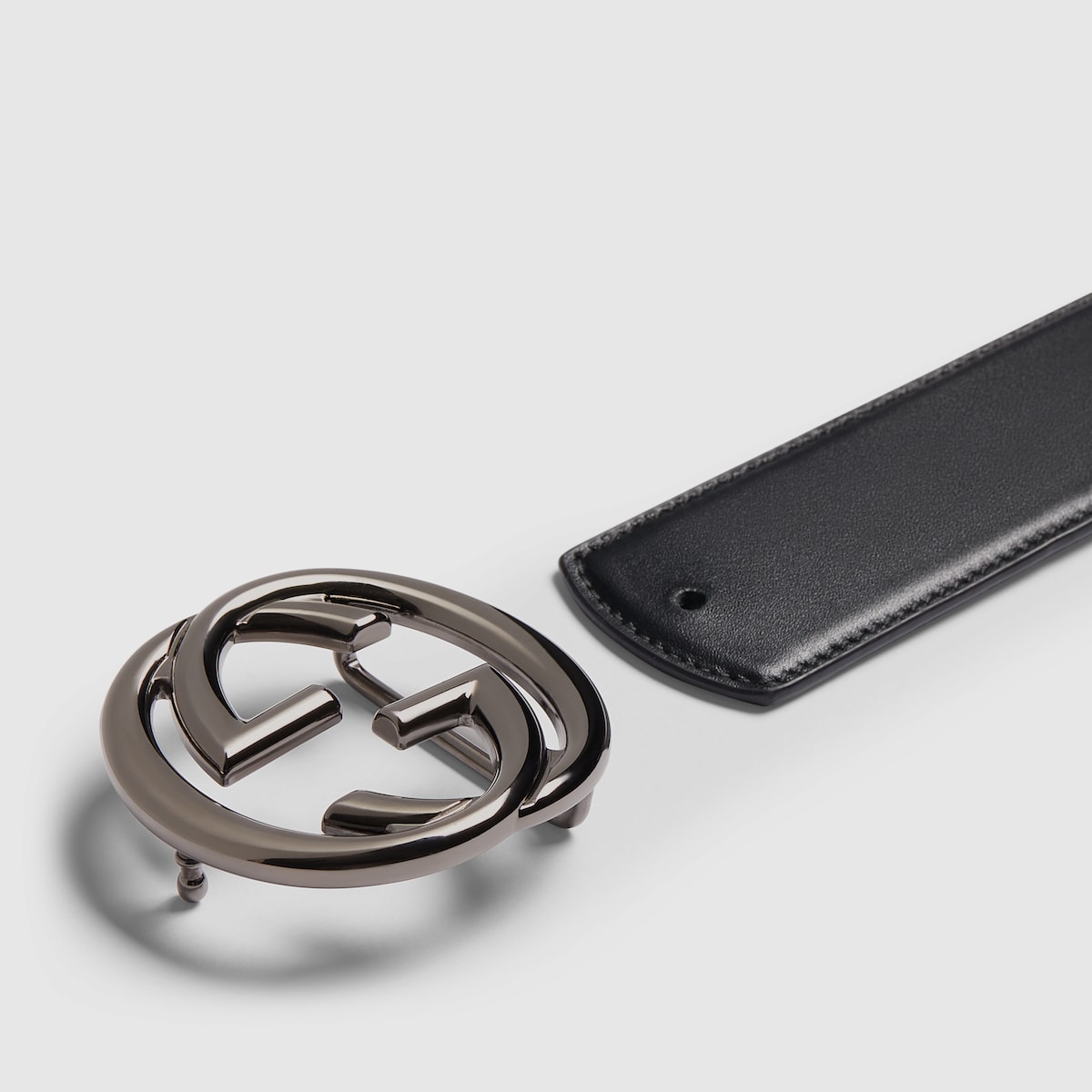 Reversible belt with Interlocking G buckle in black and grey