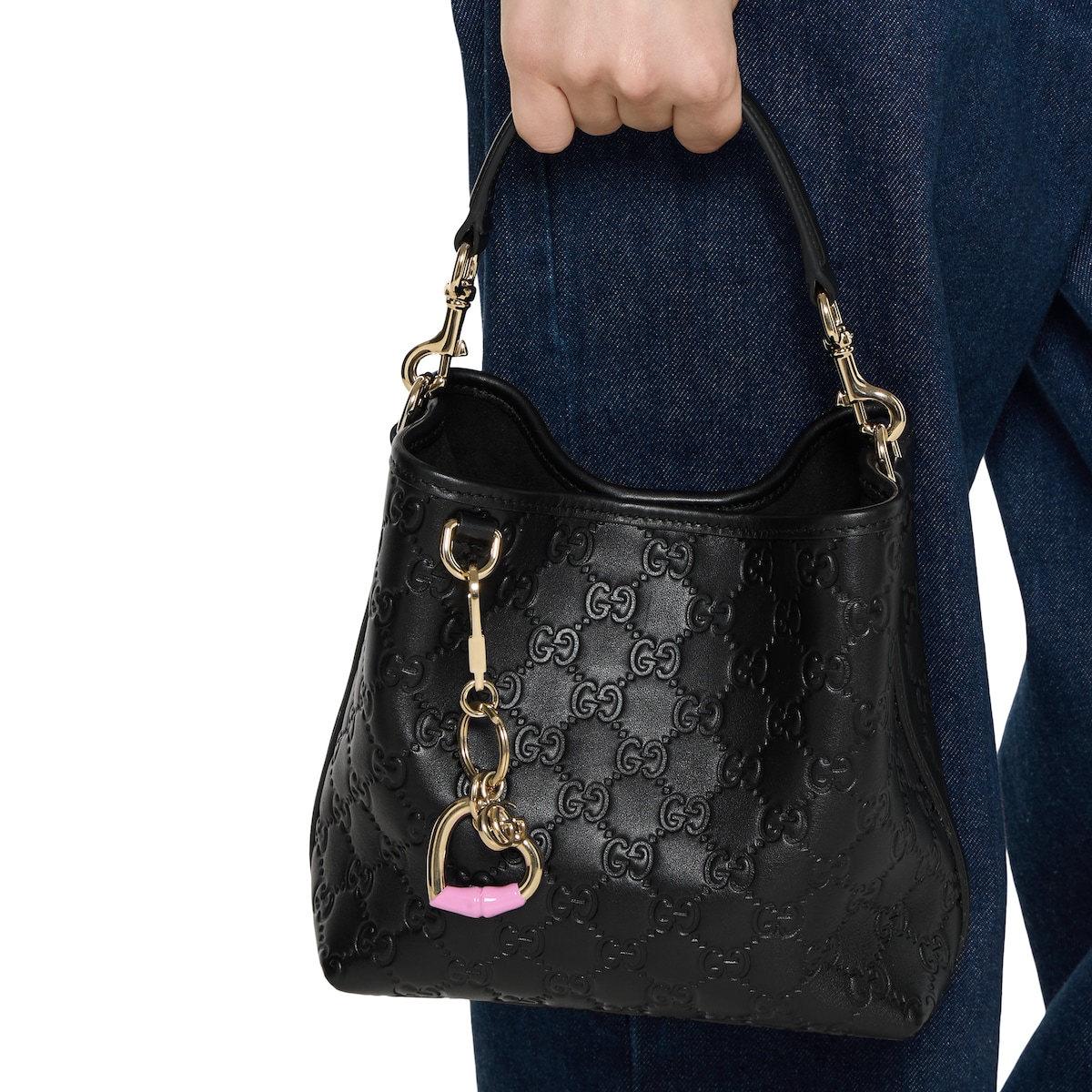 Heart-shaped keychain in pink enamel | GUCCI® US