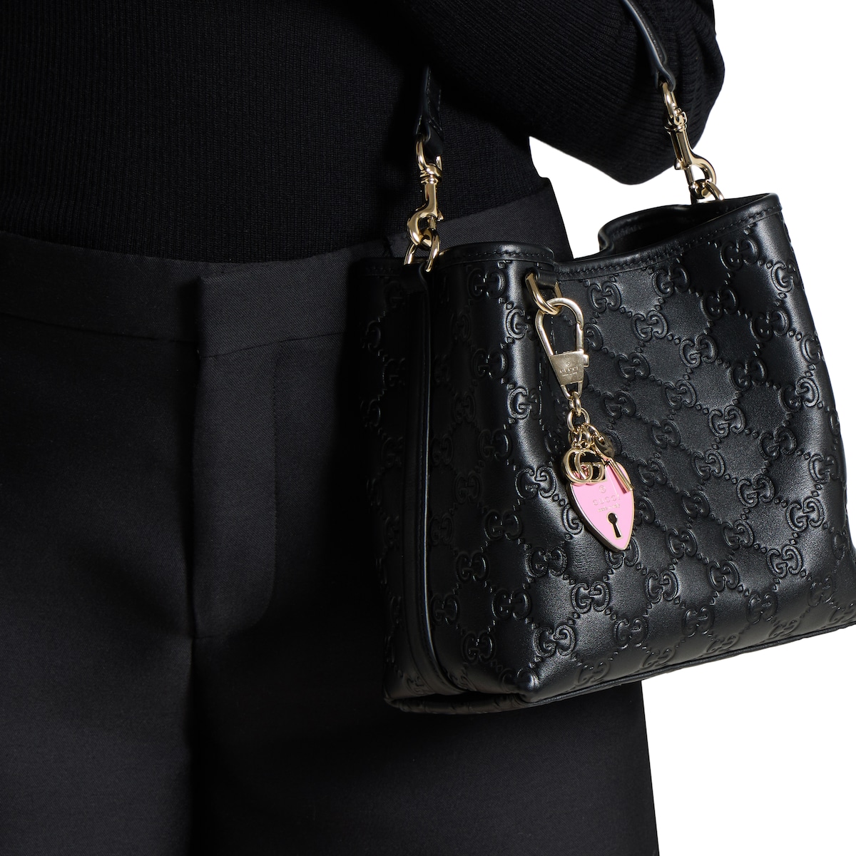 ハートシェイプ キーチェーン ・ピンク エナメル | GUCCI公式