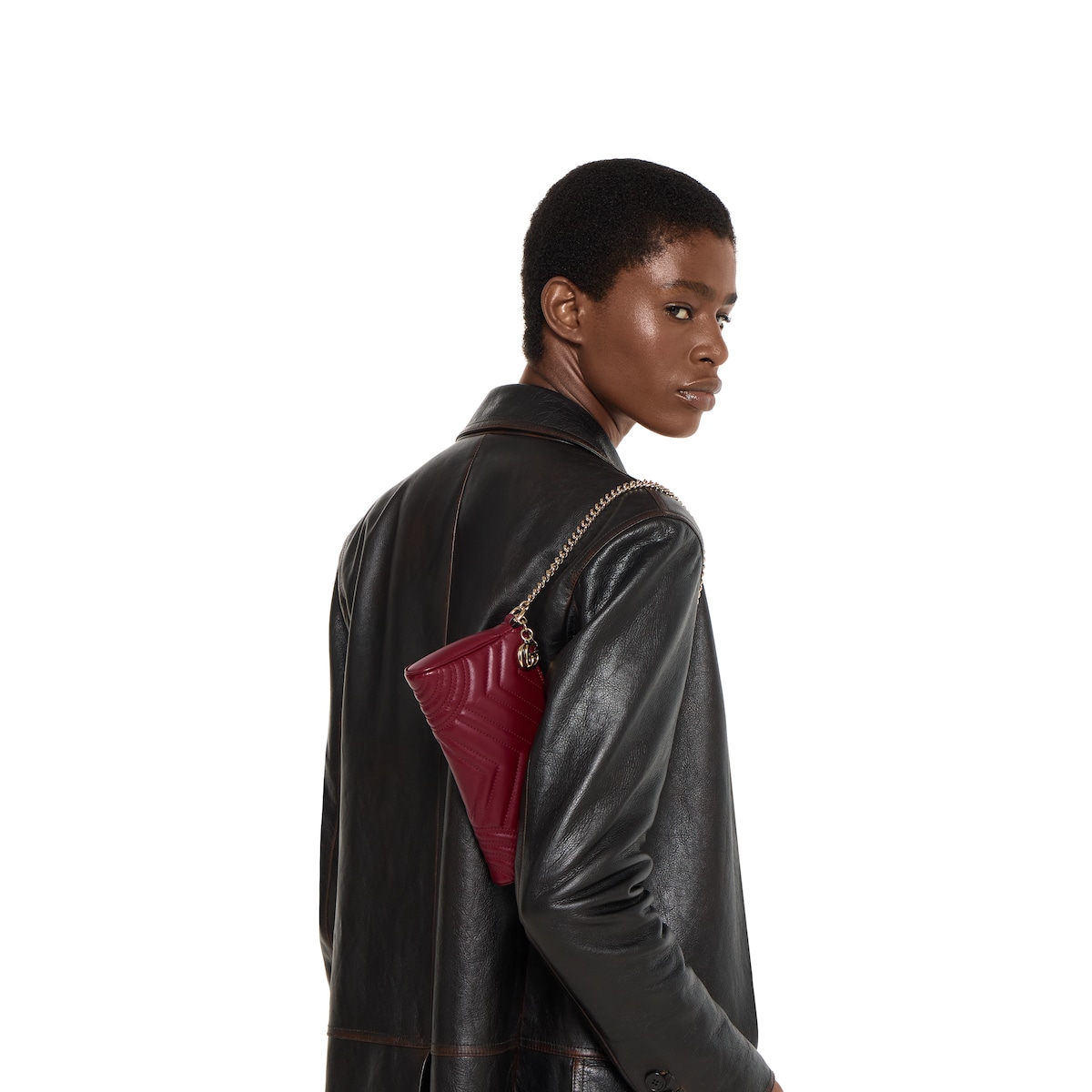 GG Marmont small shoulder bag in Rosso Ancora red leather