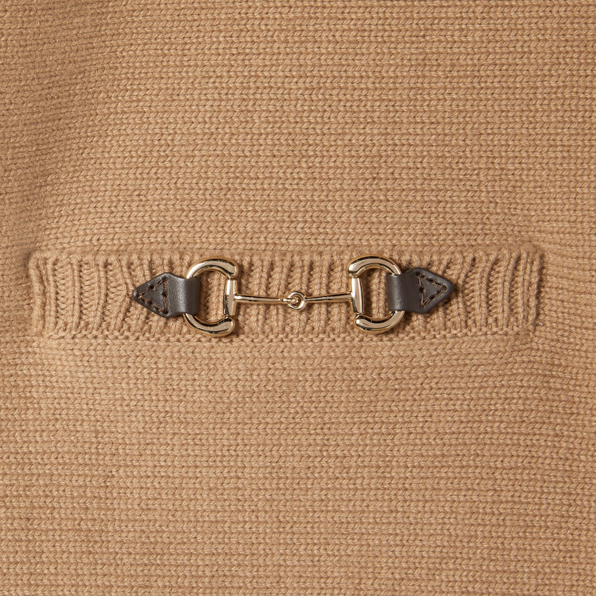 Wool cashmere top with Horsebit in camel