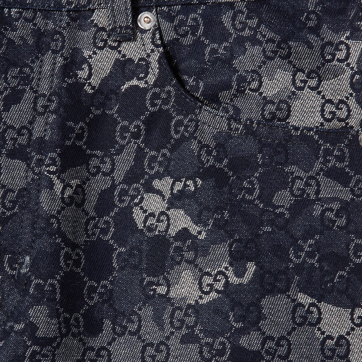 GUCCI GGパターン デニムパンツ Washed denim pant with GG insert in light blue | GUCCI® US