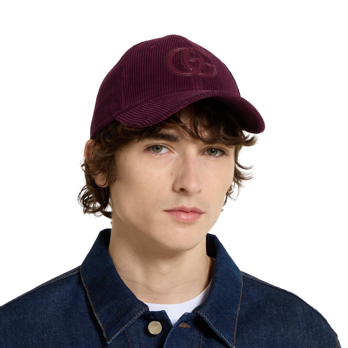 Velvet baseball hat with embroidery in bordeaux