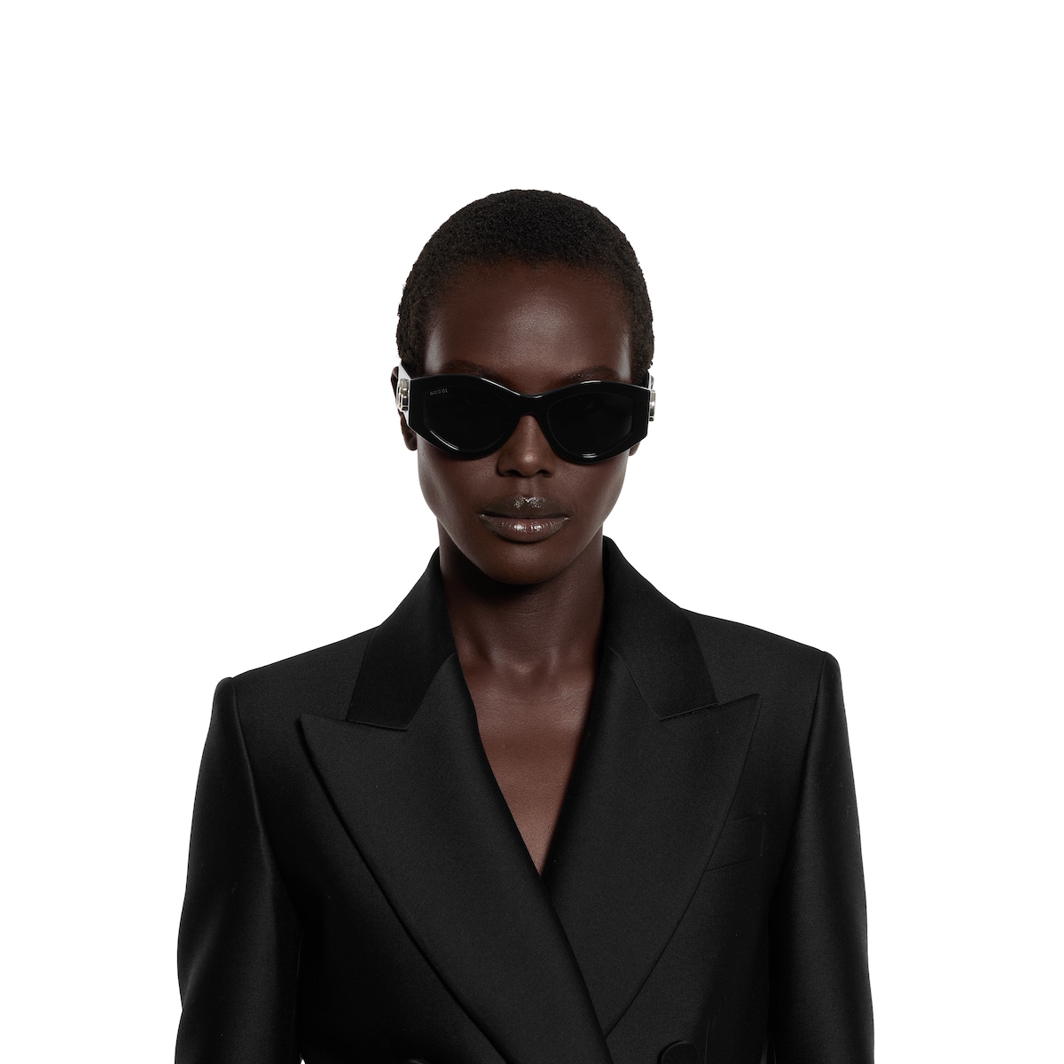 Oval frame sunglasses in black | GUCCI® US