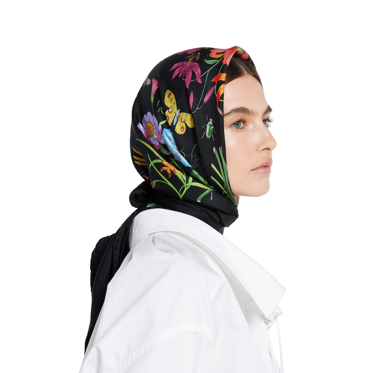 フローラ プリント シルクツイル スカーフ ・ブラック | GUCCI公式