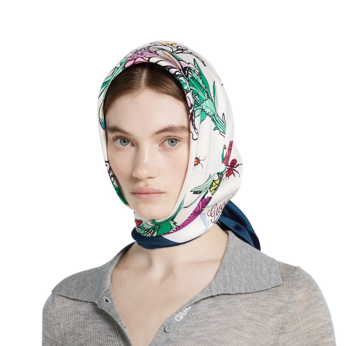 90 x 90 project printed silk carré in white and blue | GUCCI® US