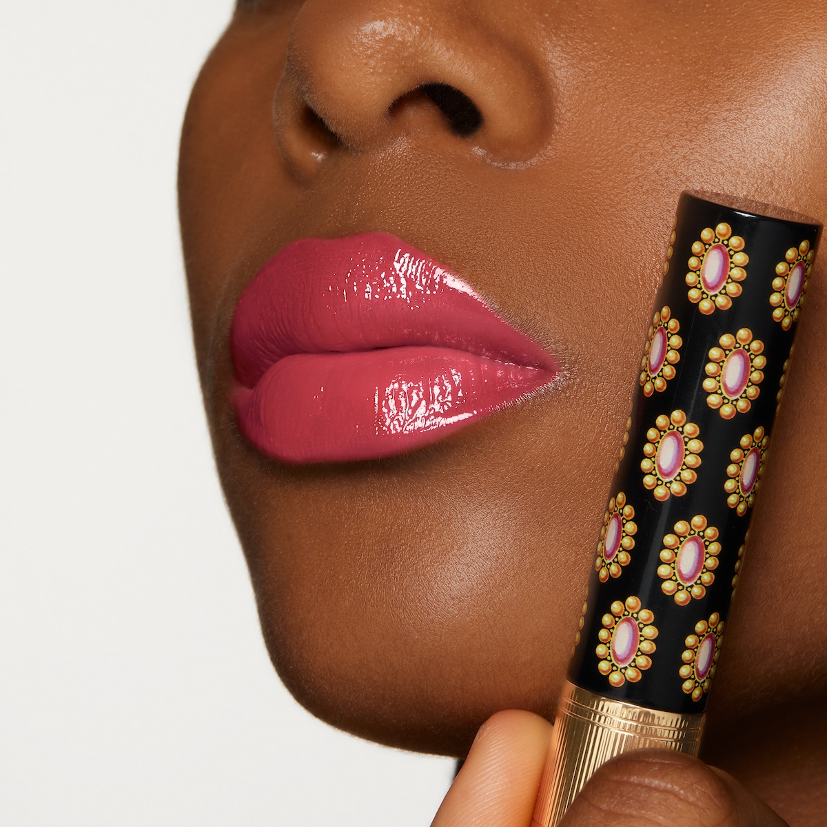 口紅 lipstick 412 Princess Narah Rose, Rouge De Beauté Brillant in 412