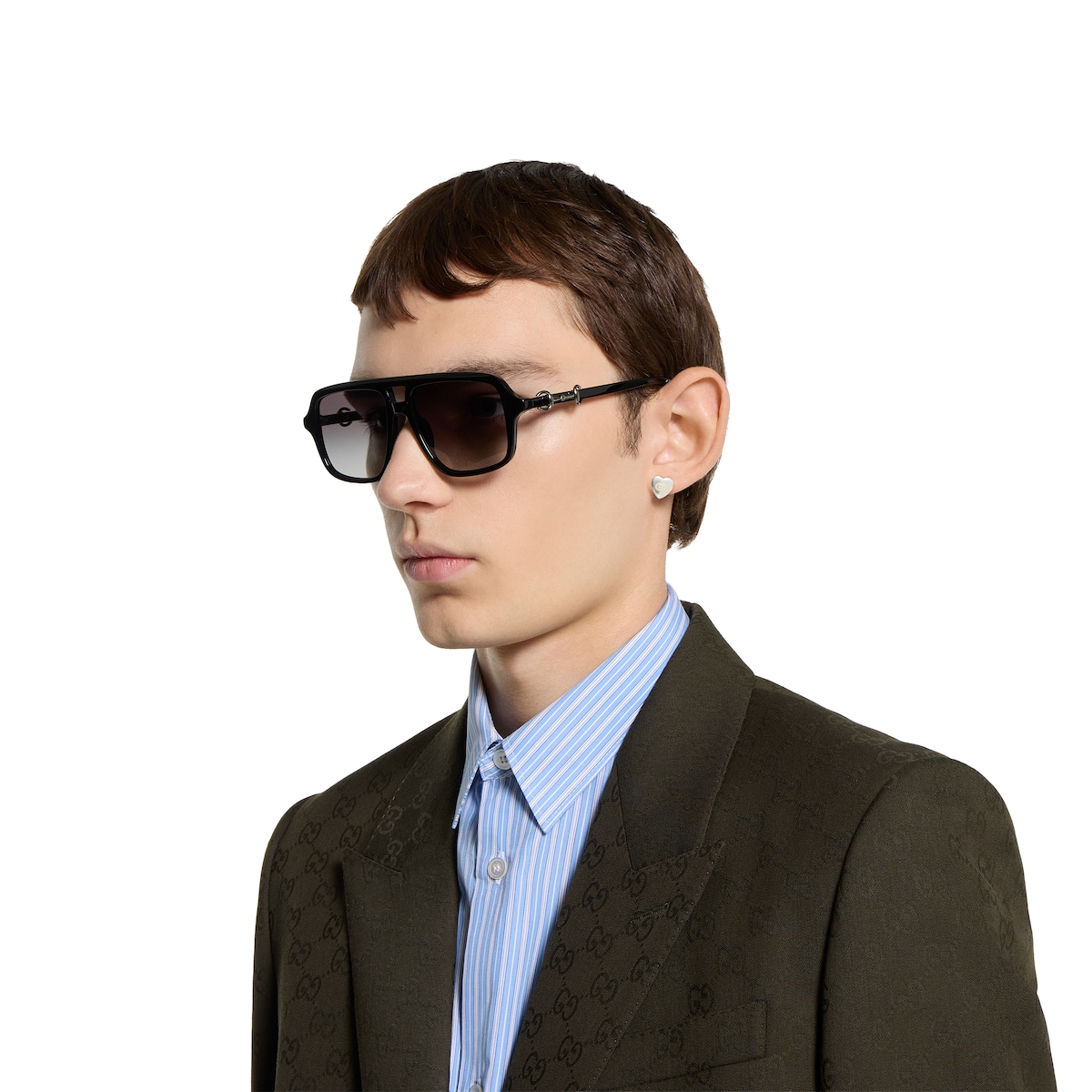 Oversize navigator sunglasses in black