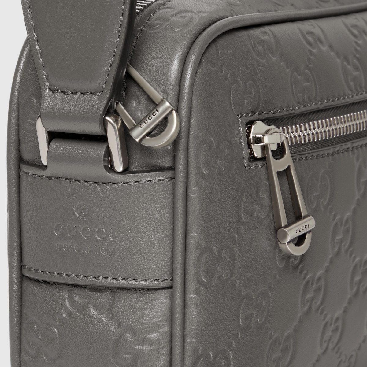 GG Emblem small crossbody bag in grey GG leather - thumbnail 3
