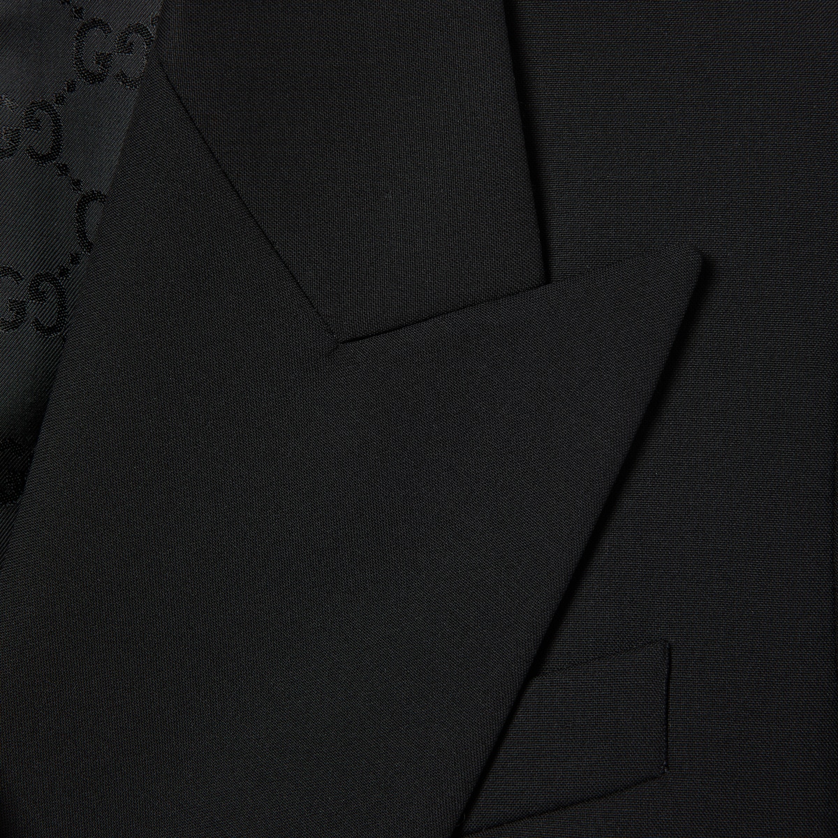 Double-breasted light wool jacket in black
