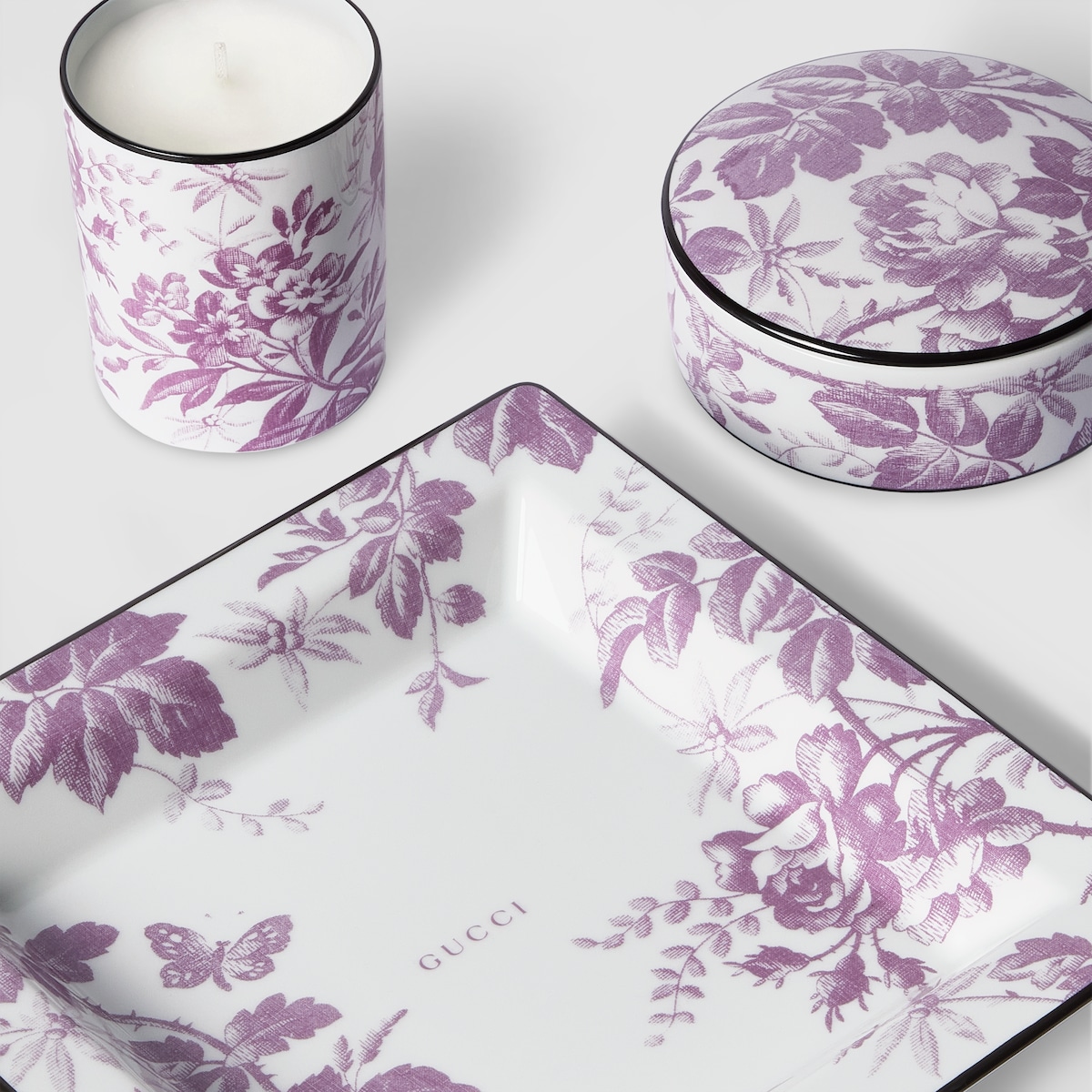 Herbarium print candle, Fig scent in white and purple porcelain