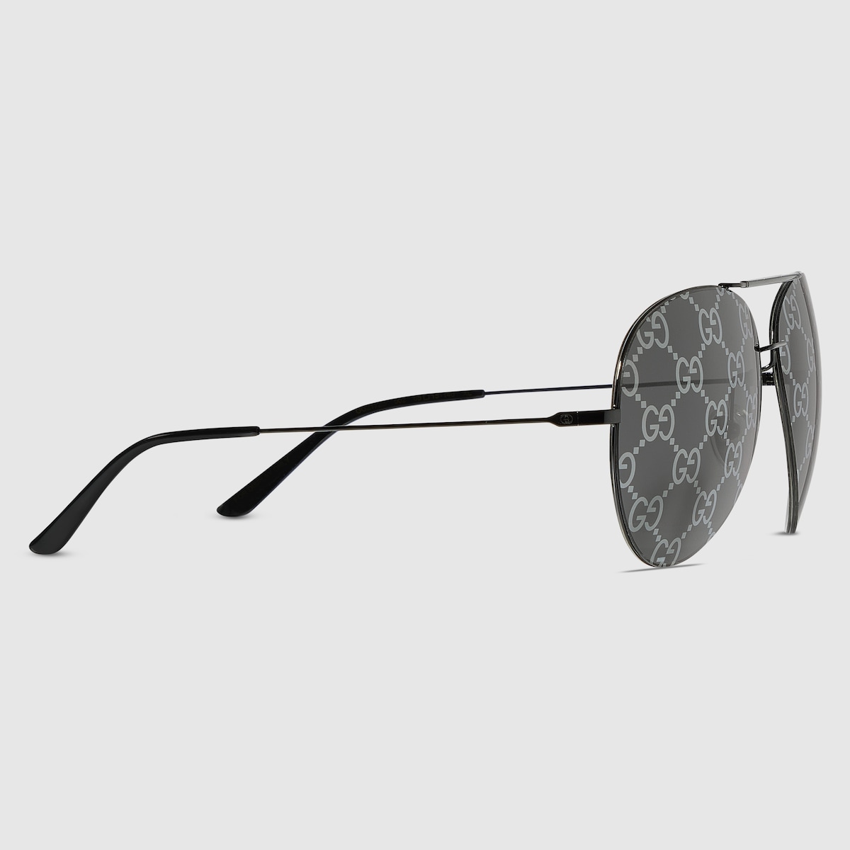 Pilot frame sunglasses in black - thumbnail 5