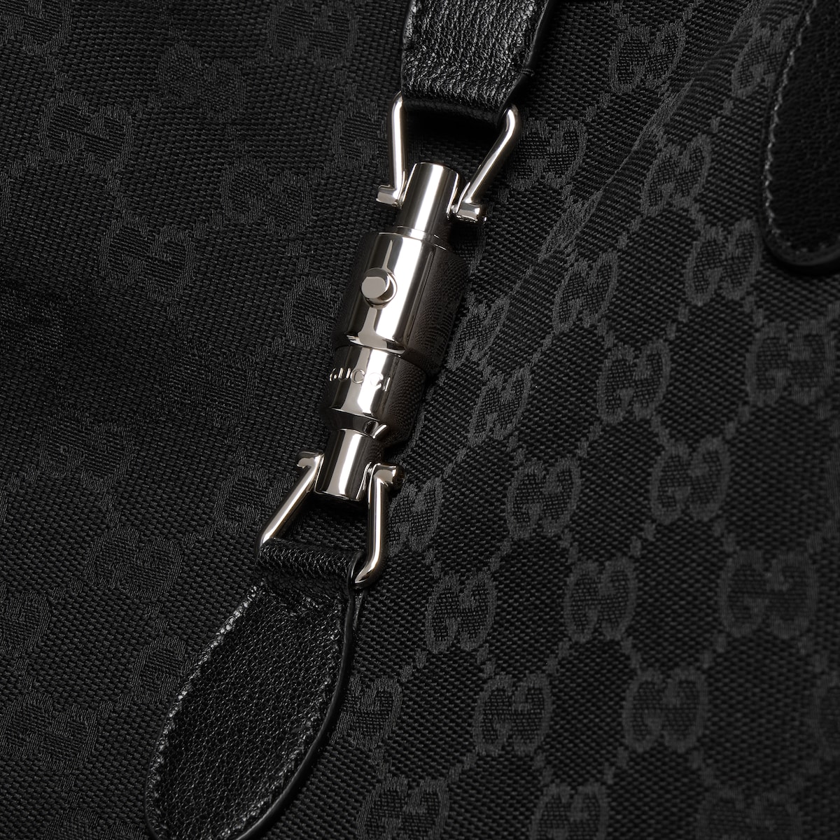 Gucci ブラック バッグ グッチ ジャッキー〕ラージ トートバッグ ・ブラック GGキャンバス