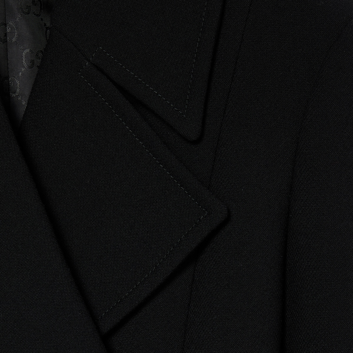 Double-breasted wool coat in black - thumbnail 2